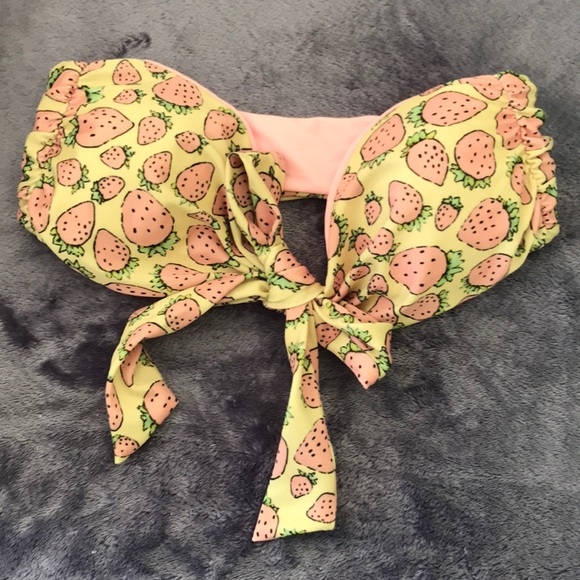 Lolli Strawberry bandeau top - Picture 1 of 3